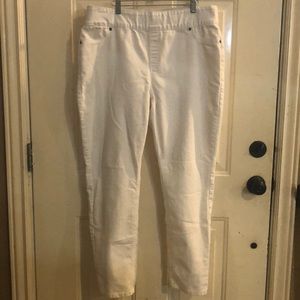 Chico’s white jeans 2.5 (12 14)